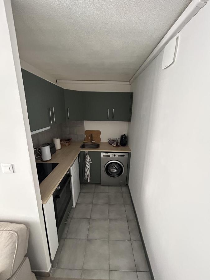 Petit Appart Cosy En Centre Ville Sete Exterior photo