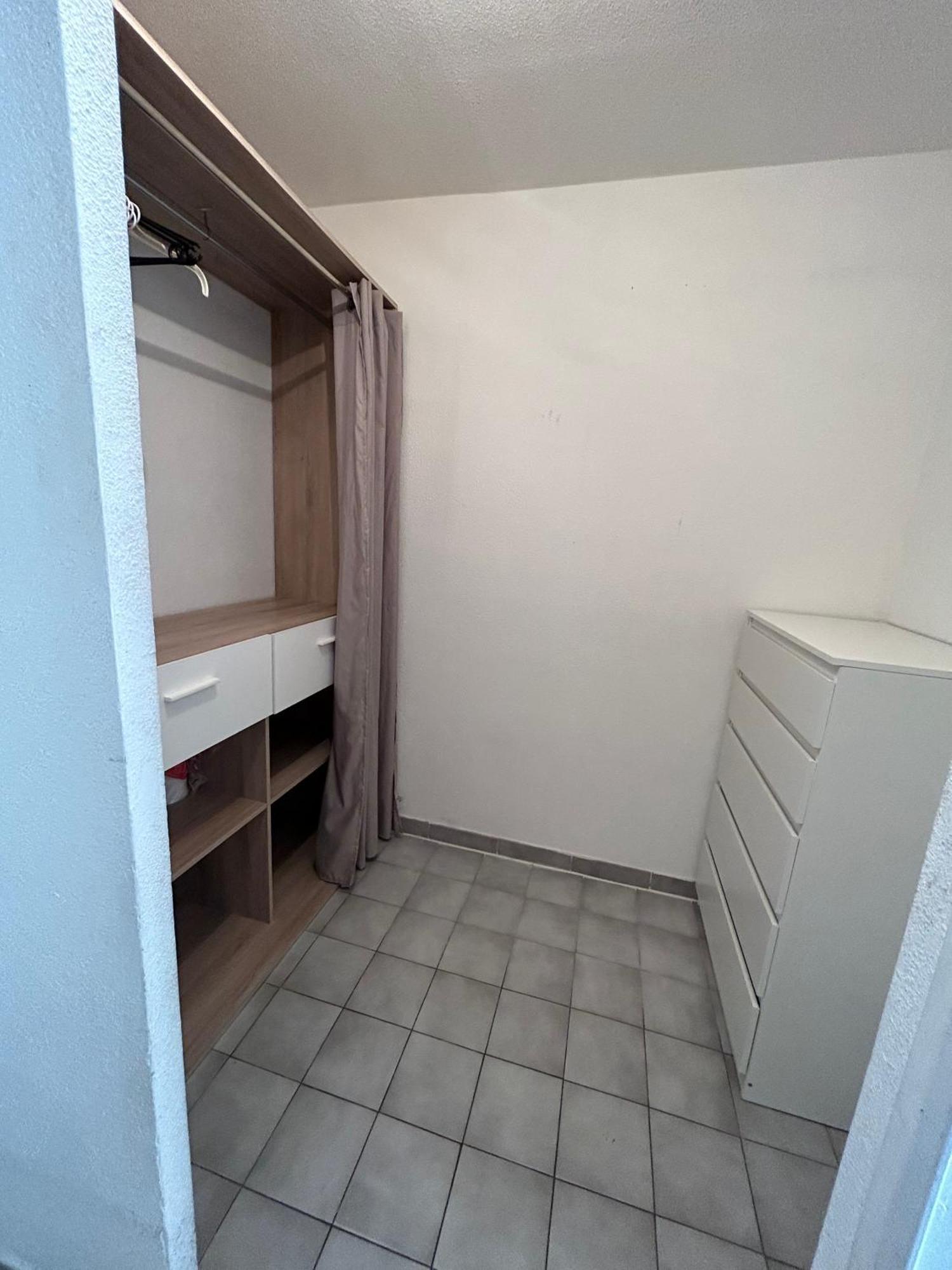 Petit Appart Cosy En Centre Ville Sete Exterior photo